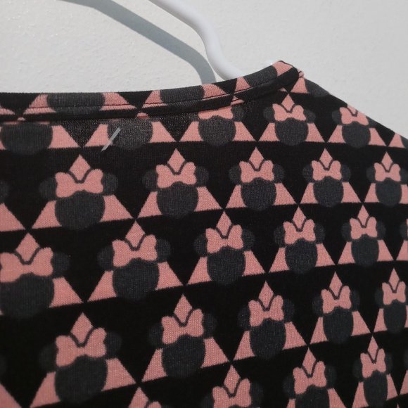 Women’s LuLaRoe Disney Minnie Mouse Casual Shirt Pink Bow Size Small - Picture 6 of 9